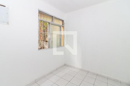 Quarto 1 de apartamento para alugar com 2 quartos, 47m² em Vila Valqueire, Rio de Janeiro