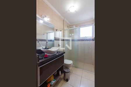 Banheiro de apartamento à venda com 2 quartos, 62m² em Jaguaribe, Osasco