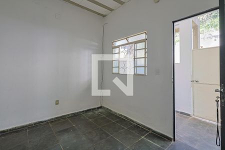 Sala de kitnet/studio para alugar com 1 quarto, 26m² em São Geraldo, Belo Horizonte