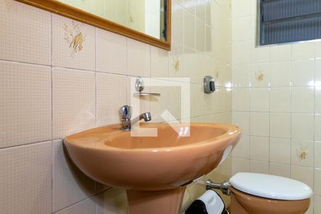 Lavabo de casa à venda com 3 quartos, 154m² em Parque Pinheiros, Taboão da Serra