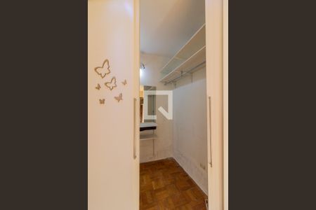 Suite de casa à venda com 3 quartos, 190m² em Jardim Santa Francisca, Guarulhos