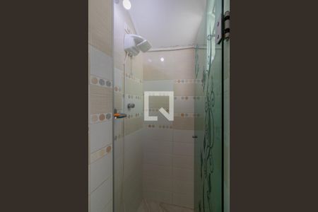 Banheiro da Suite de casa à venda com 3 quartos, 190m² em Jardim Santa Francisca, Guarulhos