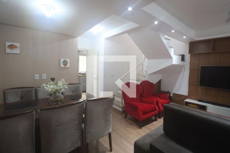Sala de casa de condomínio para alugar com 3 quartos, 151m² em Marechal Rondon, Canoas