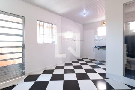 Sala - Cozinha de casa para alugar com 2 quartos, 30m² em Jardim Vila Formosa, São Paulo