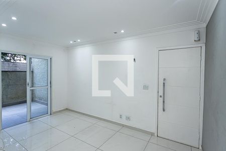 Sala de apartamento à venda com 2 quartos, 68m² em Parque Maria Domitila, São Paulo