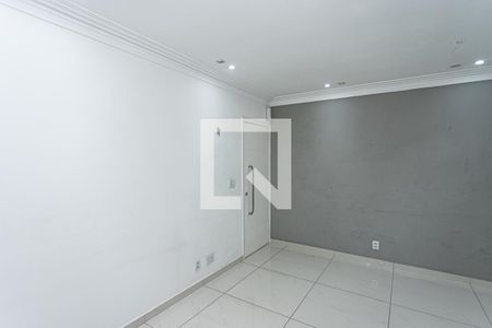 Sala de apartamento à venda com 2 quartos, 68m² em Parque Maria Domitila, São Paulo