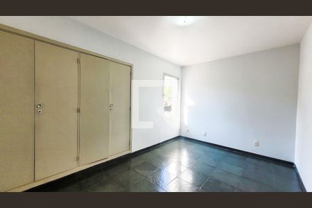 Quarto de apartamento à venda com 1 quarto, 60m² em Vila Itapura, Campinas
