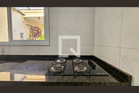 Cozinha de casa à venda com 2 quartos, 125m² em Jardim Sabara, São Paulo