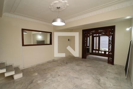 Sala de casa de condomínio para alugar com 4 quartos, 240m² em Portuguesa, Rio de Janeiro
