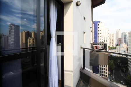 Varanda de apartamento à venda com 1 quarto, 52m² em Moema, São Paulo