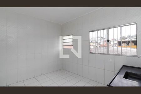 Cozinha de casa para alugar com 1 quarto, 30m² em Jardim Veronica, São Paulo