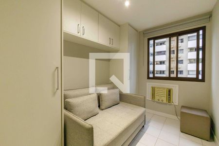 Quarto de apartamento à venda com 2 quartos, 70m² em Barra da Tijuca, Rio de Janeiro