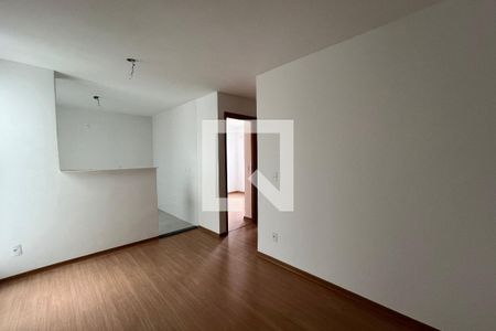 Sala de apartamento para alugar com 2 quartos, 42m² em Parque Santa Rosa, Suzano