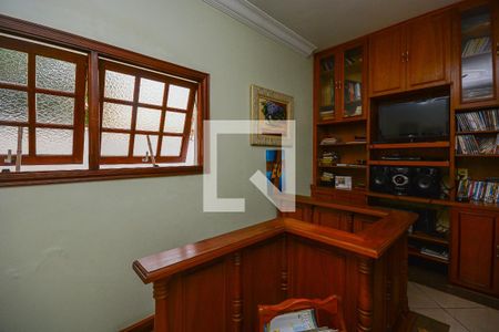 Sala de TV de casa à venda com 5 quartos, 280m² em Interlagos, São Paulo