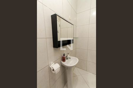 Banheiro de apartamento para alugar com 1 quarto, 40m² em Vila Mazzei, São Paulo