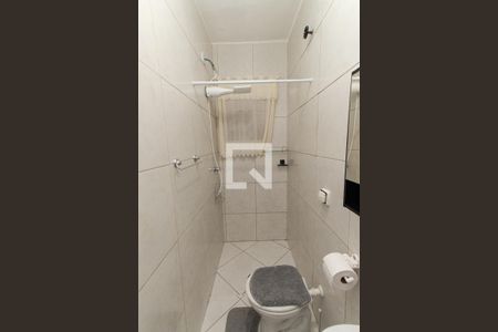 Banheiro de apartamento para alugar com 1 quarto, 40m² em Vila Mazzei, São Paulo