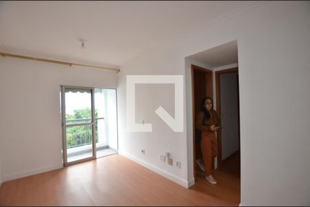 Sala de apartamento para alugar com 2 quartos, 53m² em Vila da Penha, Rio de Janeiro