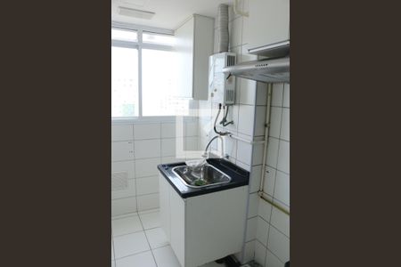 Cozinha de apartamento para alugar com 2 quartos, 54m² em Viga, Nova Iguaçu