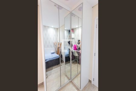 Armário de apartamento para alugar com 2 quartos, 54m² em Jardim, Santo André