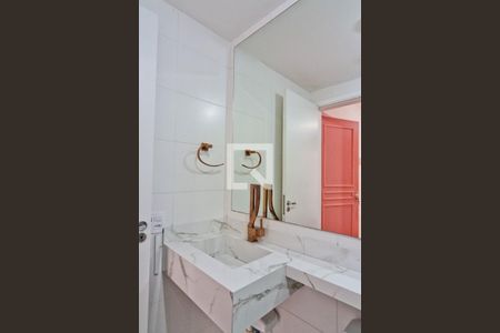 Banheiro de kitnet/studio para alugar com 1 quarto, 32m² em Vila Palmeiras, São Paulo