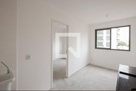 Sala/Cozinha de apartamento para alugar com 1 quarto, 24m² em Pinheiros, São Paulo