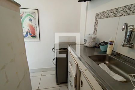 cozinha de kitnet/studio para alugar com 1 quarto, 24m² em Curicica, Rio de Janeiro