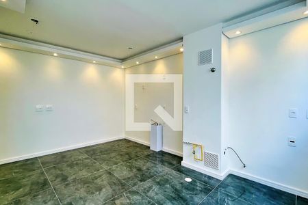 Sala de apartamento à venda com 2 quartos, 48m² em Vila das Bandeiras, Guarulhos