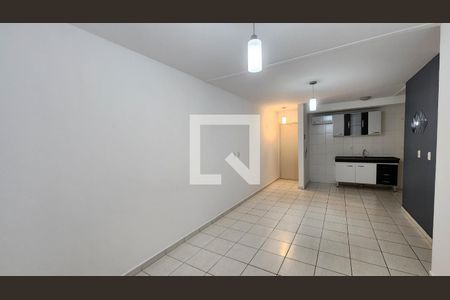 Sala de apartamento à venda com 2 quartos, 61m² em Jardim Tamoio, Jundiaí