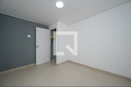 Quarto 2 de casa para alugar com 2 quartos, 150m² em Vila do Encontro, São Paulo
