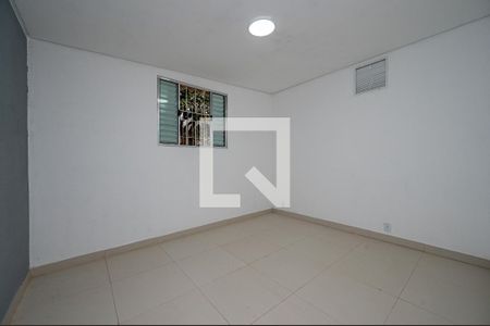 Quarto 1 de casa para alugar com 2 quartos, 150m² em Vila do Encontro, São Paulo