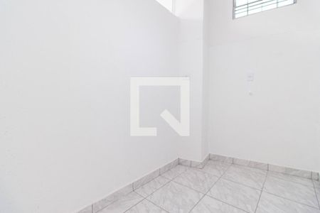 Quarto 2 de casa para alugar com 2 quartos, 40m² em Vila Monumento, São Paulo