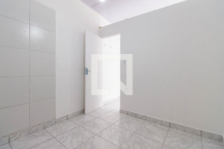 Quarto 1 de casa para alugar com 2 quartos, 40m² em Vila Monumento, São Paulo