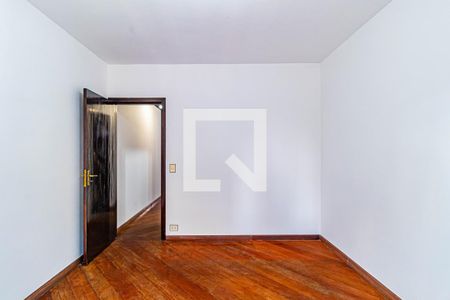 Quarto 01 de casa para alugar com 2 quartos, 79m² em Jardim Ester, São Paulo