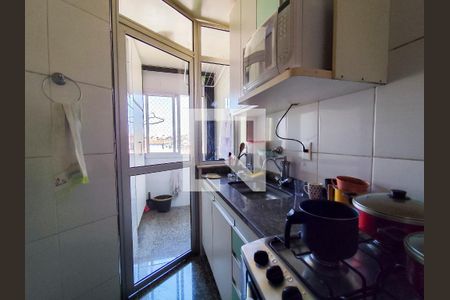 Cozinha de apartamento à venda com 2 quartos, 50m² em Nova Vista, Belo Horizonte