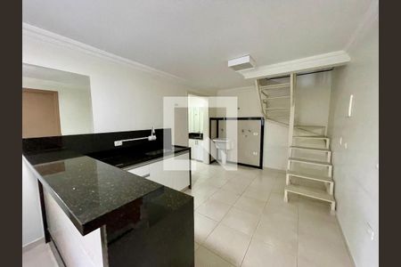 Casa à venda com 2 quartos, 324m² em Jardim Campo Grande, São Paulo