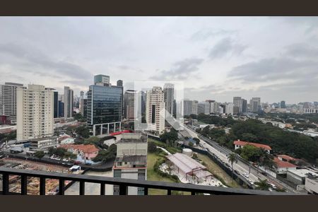 Vista da sacada de kitnet/studio à venda com 1 quarto, 27m² em Pinheiros, São Paulo