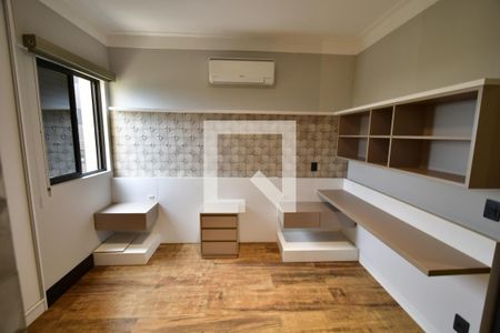 Quarto 1 de apartamento à venda com 1 quarto, 70m² em Mansões Santo Antônio, Campinas