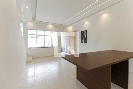 Sala de casa à venda com 3 quartos, 130m² em Vila Carolina, São Paulo