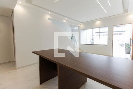 Sala de casa para alugar com 3 quartos, 130m² em Vila Carolina, São Paulo