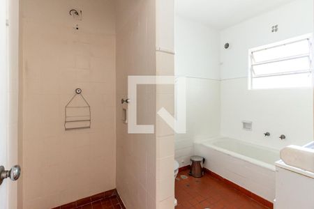Banheiro de kitnet/studio à venda com 1 quarto, 74m² em Vila Buarque, São Paulo