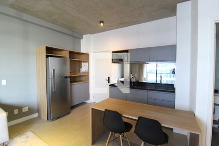 Sala/Cozinha de kitnet/studio para alugar com 1 quarto, 43m² em Vila Olímpia, São Paulo