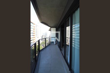 Varanda de kitnet/studio para alugar com 1 quarto, 43m² em Vila Olímpia, São Paulo