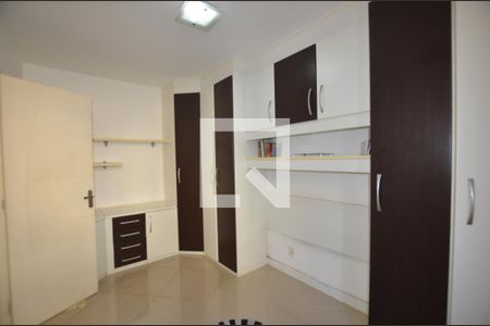 Quarto 1 de apartamento para alugar com 2 quartos, 65m² em Praça Seca, Rio de Janeiro