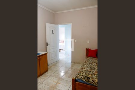 Casa à venda com 320m², 4 quartos e 2 vagas Casa à venda com 320m², 4 quartos e 2 vagasQuarto 2