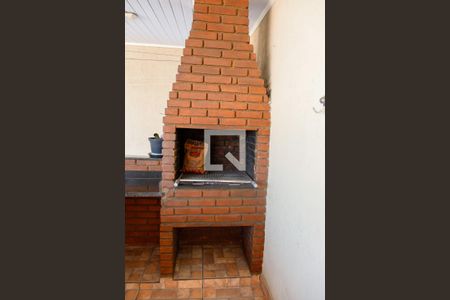 Casa à venda com 320m², 4 quartos e 2 vagas Casa à venda com 320m², 4 quartos e 2 vagasÁrea comum