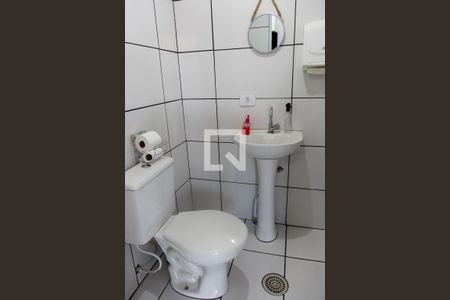 Casa à venda com 320m², 4 quartos e 2 vagas Casa à venda com 320m², 4 quartos e 2 vagasLavabo