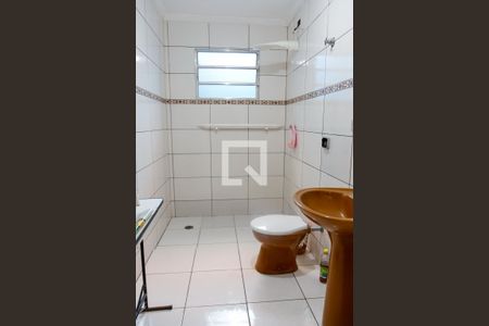 Casa à venda com 320m², 4 quartos e 2 vagas Casa à venda com 320m², 4 quartos e 2 vagasBanheiro 2