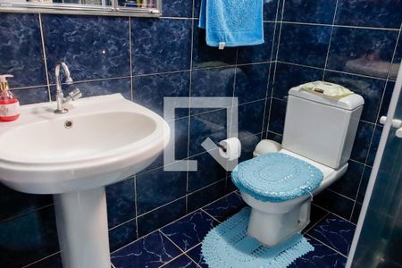 Casa à venda com 320m², 4 quartos e 2 vagas Casa à venda com 320m², 4 quartos e 2 vagasBanheiro 1