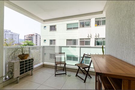 Varanda de apartamento à venda com 3 quartos, 76m² em Santa Rosa, Niterói