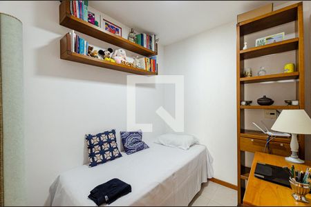 Quarto 2 de apartamento à venda com 3 quartos, 76m² em Santa Rosa, Niterói